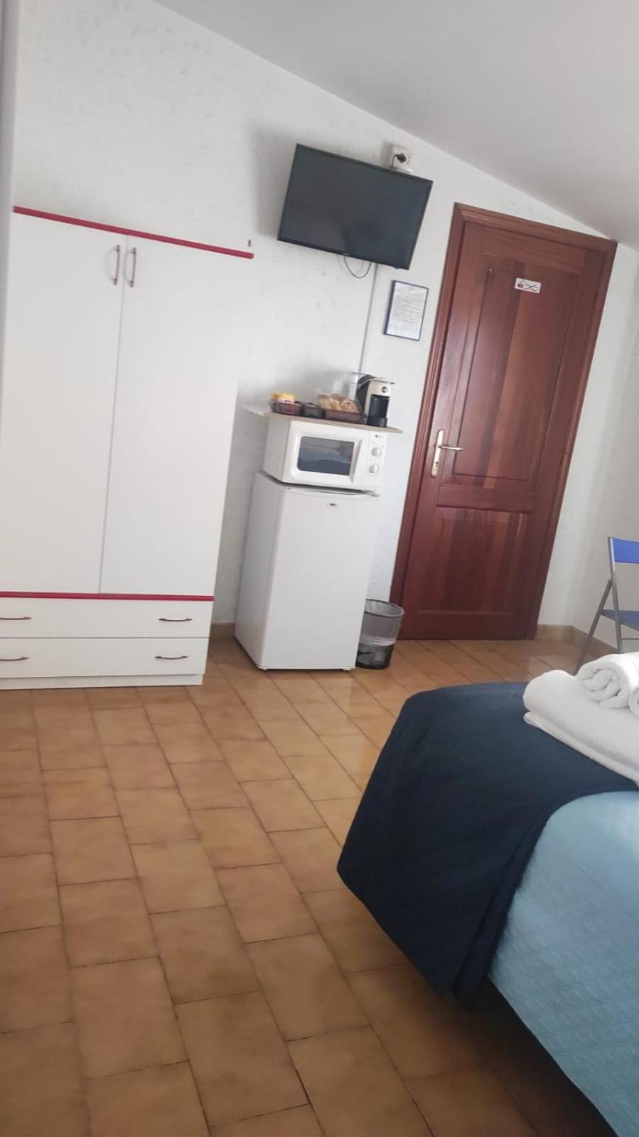 B&B La Pace Ардеа Екстер'єр фото